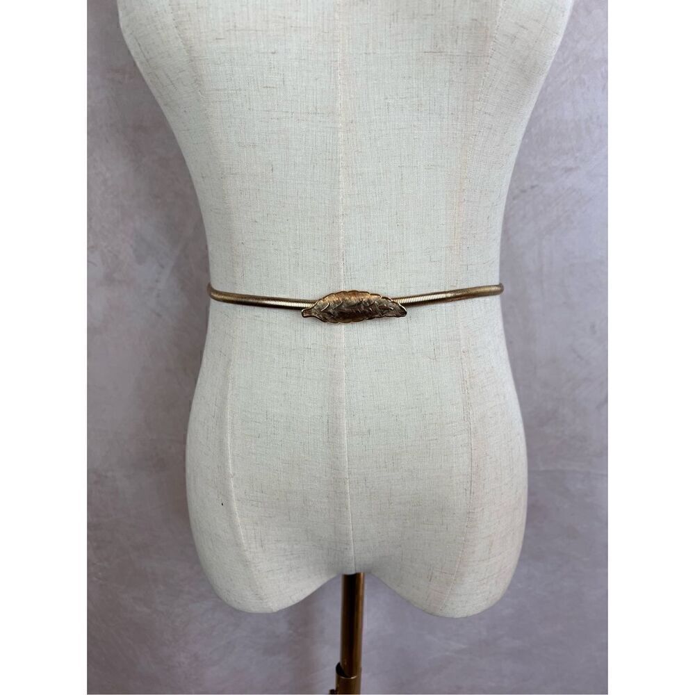 Vintage Mod Gold Tone Stretch Belt